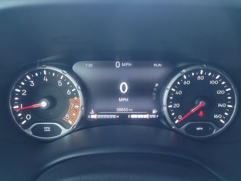 Used 2023 Jeep Renegade Latitude image 23