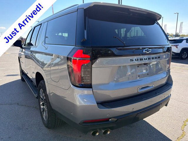 Used 2025 Chevrolet Suburban Z71 AWD/4WD image 5