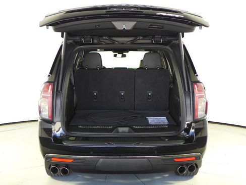Used 2022 Chevrolet Suburban RST w/ Sport Performance Package AWD/4WD image 10
