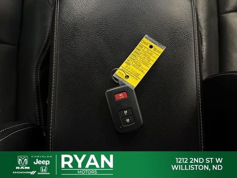 Used 2020 Toyota 4Runner Limited image 25