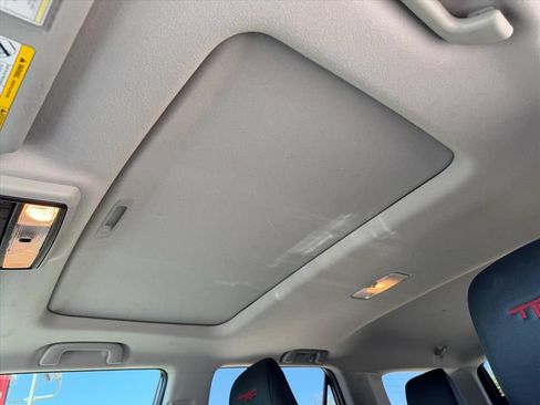 Certified 2020 Toyota 4Runner TRD Off-Road Premium w/ Moonroof Package AWD/4WD image 12