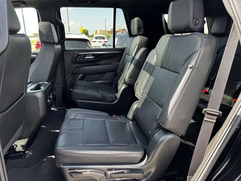 Used 2025 Chevrolet Tahoe RST w/ Comfort Package AWD/4WD image 26