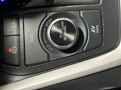 Used 2024 Toyota RAV4 LE image 14