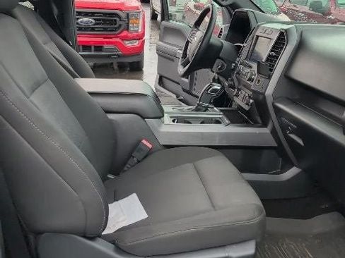 Used 2020 Ford F150 XLT w/ Equipment Group 302A Luxury AWD/4WD image 19
