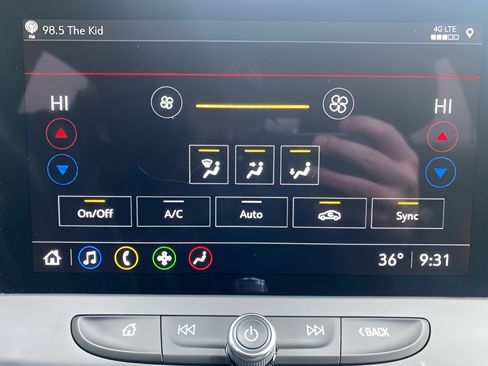 Used 2023 Chevrolet Blazer LT w/ Driver Confidence Package image 21