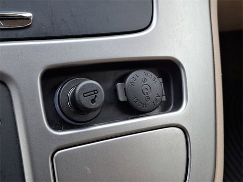 Used 2008 Kia Sedona EX image 23