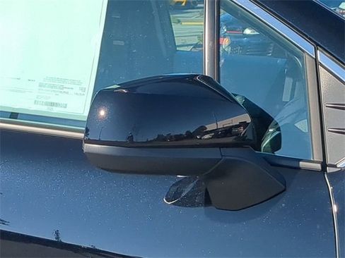 New 2026 Toyota Sienna XLE image 12