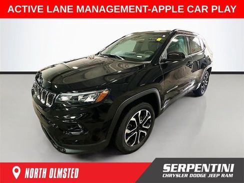 Used 2023 Jeep Compass Limited image 1