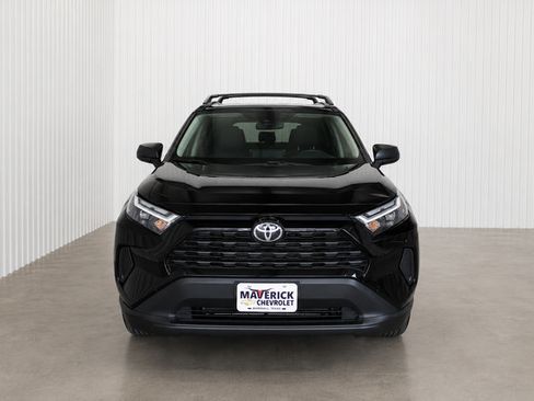 Used 2025 Toyota RAV4 LE AWD/4WD image 2