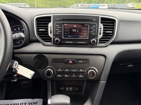 Used 2019 Kia Sportage LX FWD image 18