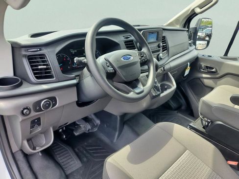 New 2025 Ford Transit 250 Low Roof image 21