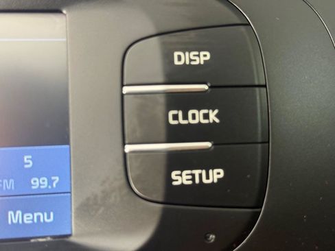 Used 2017 Kia Soul + FWD image 24