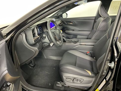 New 2025 Toyota Crown Signia image 17