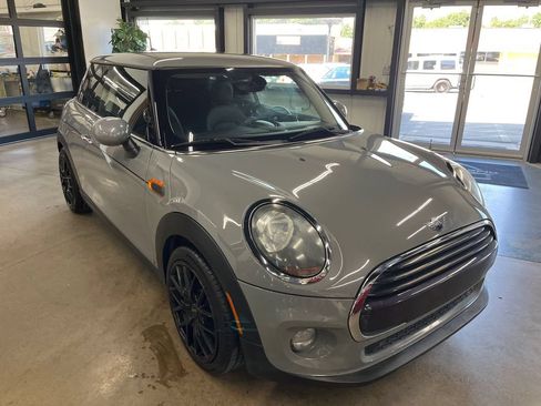 Used 2019 MINI Cooper 2-Door Hardtop FWD image 24