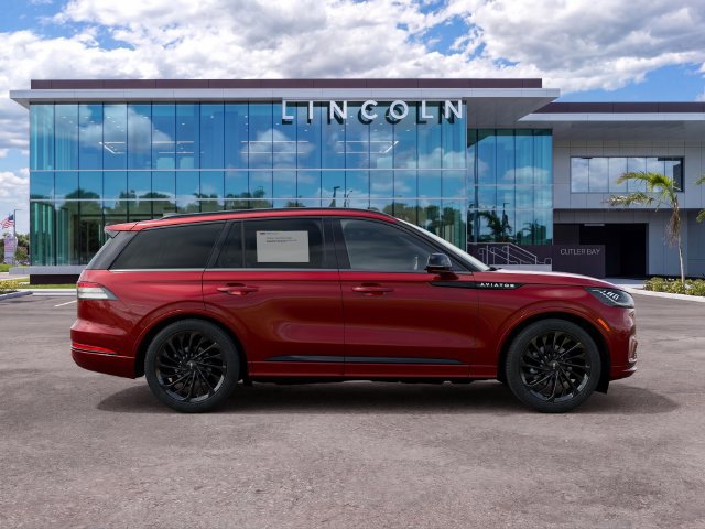New 2027 Lincoln Aviator Reserve w/ Jet Appearance Package RWD image 5