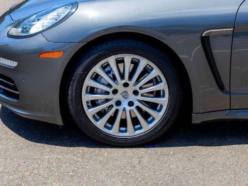 Used 2014 Porsche Panamera S image 13