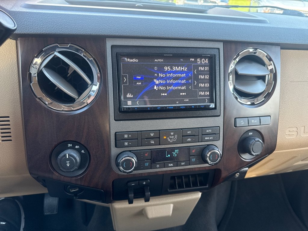 Used 2011 Ford F250 Lariat w/ Lariat Ultimate Pkg AWD/4WD image 31