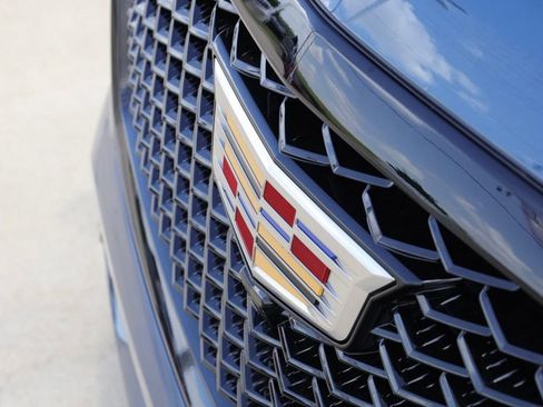 Used 2026 Cadillac Escalade Sport RWD image 9