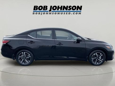 Used 2025 Nissan Sentra SV w/ All-Weather Package image 8