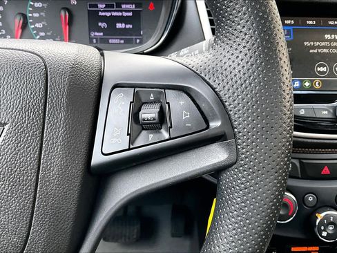 Used 2019 Chevrolet Trax LT image 24