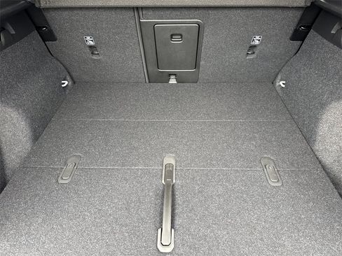 New 2026 Volvo XC40 B5 Plus w/ Protection Package Premier image 14