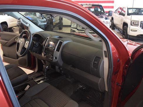 Used 2013 Nissan Frontier SV RWD image 43