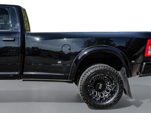 Used 2022 RAM 3500 Tradesman image 12