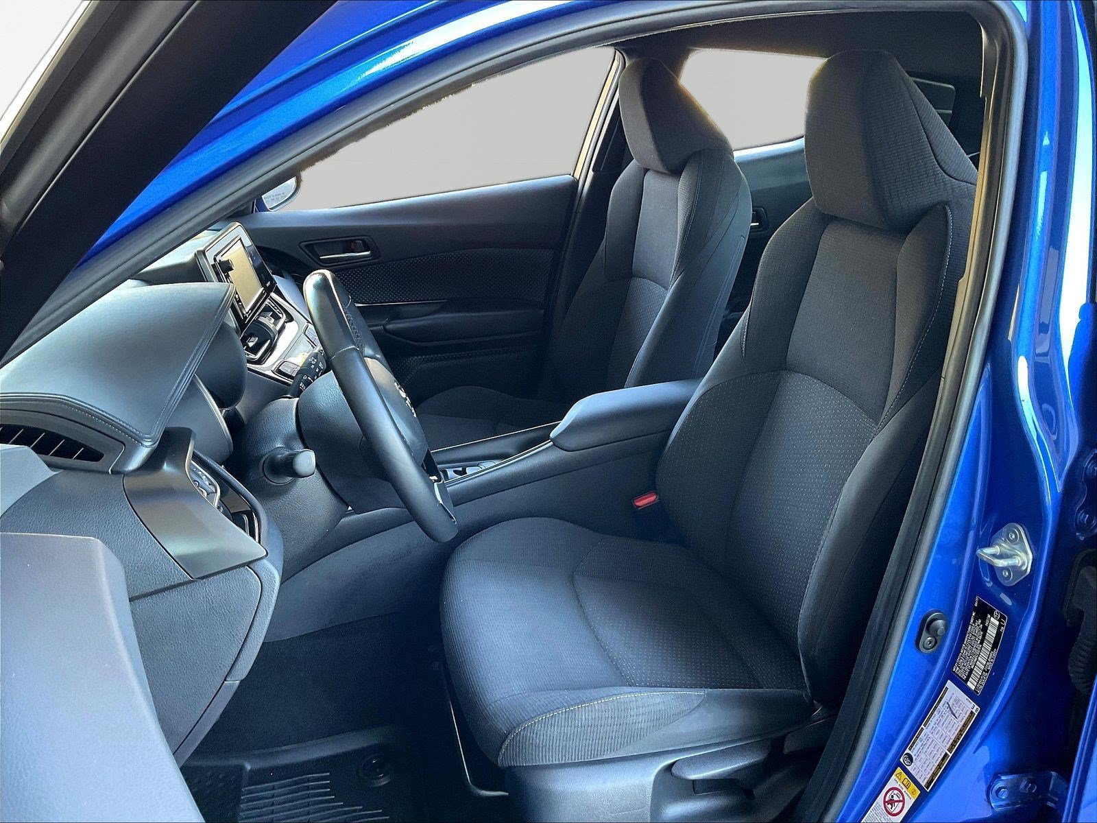 Used 2018 Toyota C-HR XLE FWD image 20