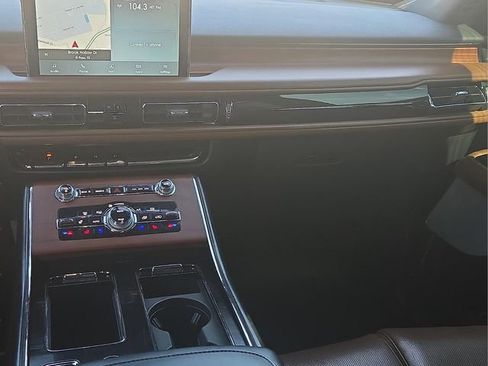 Used 2023 Lincoln Aviator Reserve w/ Equipment Group 201A image 21