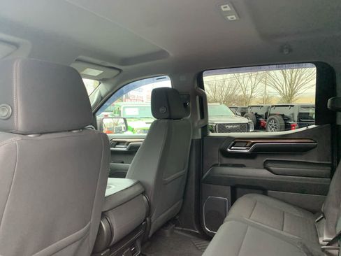 Used 2024 Chevrolet Silverado 1500 LT Trail Boss w/ Protection Package image 30