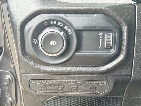 Used 2024 Jeep Wrangler Sport AWD/4WD image 19
