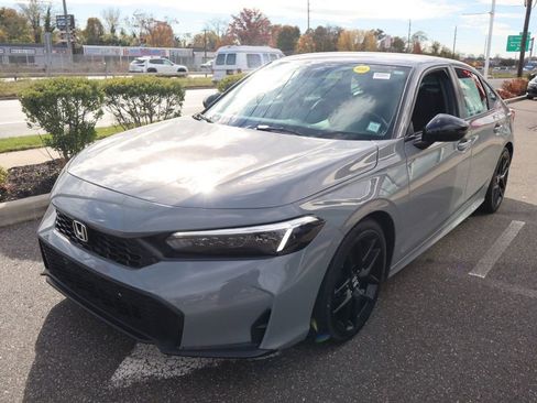 Used 2025 Honda Civic Sport image 9