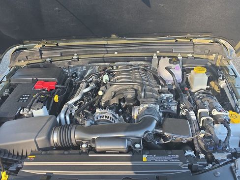 New 2026 Jeep Gladiator Willys AWD/4WD image 13