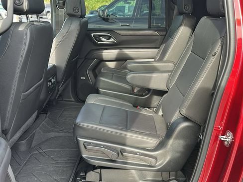 Used 2024 Chevrolet Suburban LT w/ LT Signature Plus Package AWD/4WD image 26