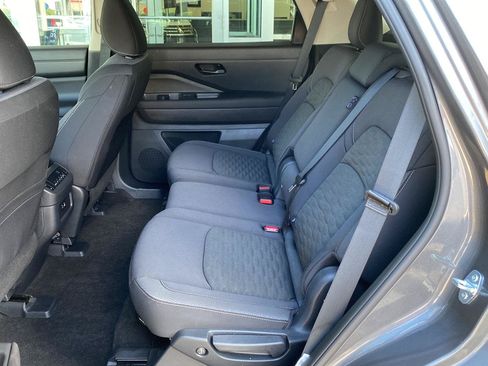 Certified 2025 Nissan Pathfinder SV AWD/4WD image 20