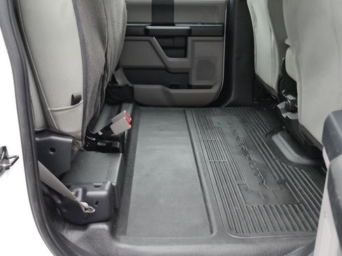 Used 2019 Ford F250 XL w/ Power Equipment Group image 27