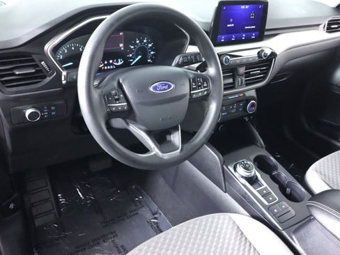 Used 2021 Ford Escape SE FWD image 9
