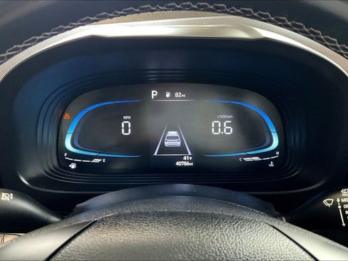 Used 2023 Hyundai Venue SEL w/ Cargo Package image 21