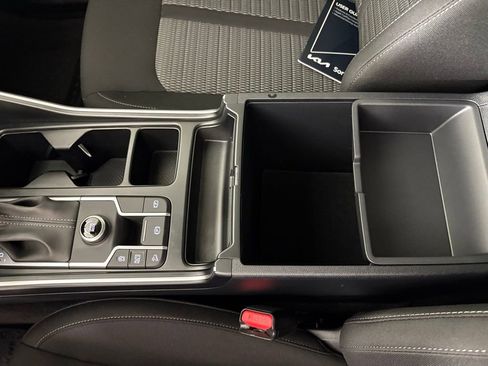 New 2026 Kia Sorento LX FWD image 30