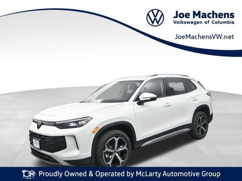 New 2026 Volkswagen Tiguan SE image 1