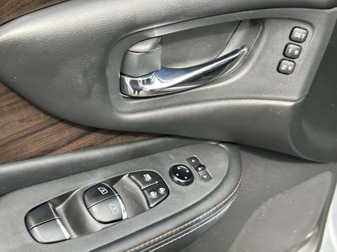 Used 2021 Nissan Murano Platinum w/ Cargo Package image 20