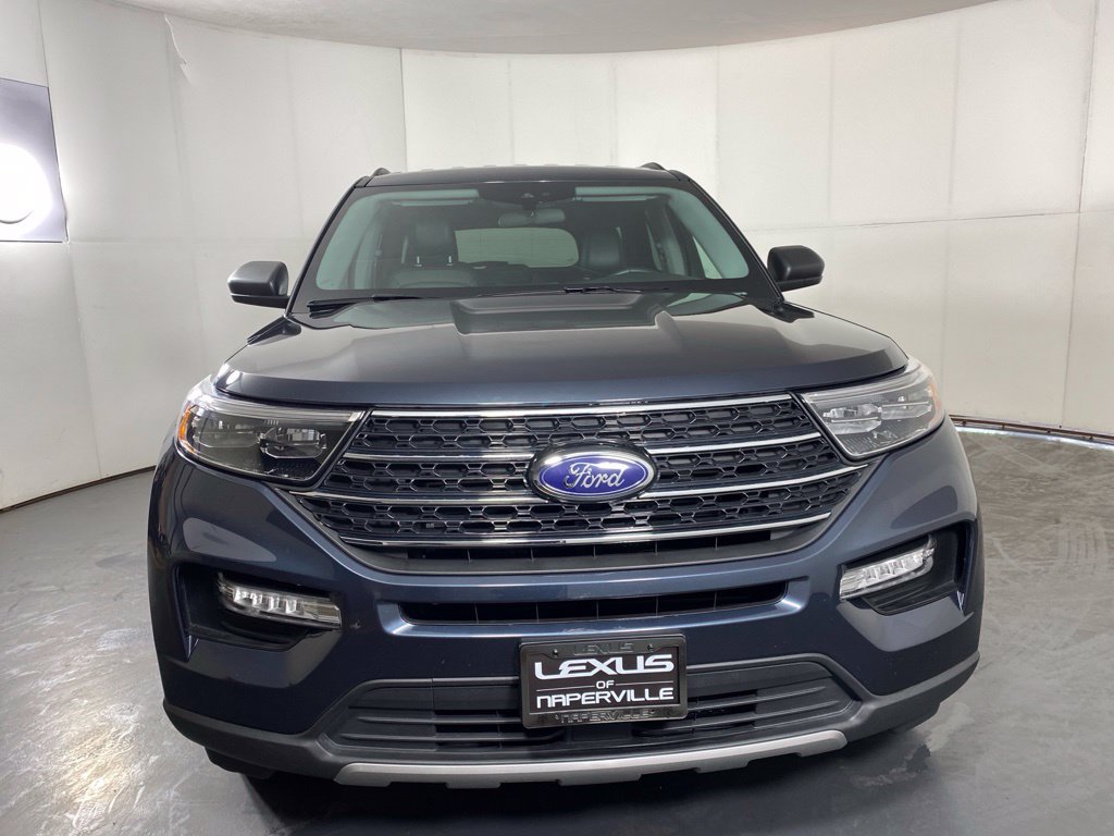 Used 2024 Ford Explorer XLT w/ Equipment Group 202A AWD/4WD image 6