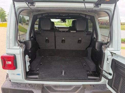 Used 2024 Jeep Wrangler Unlimited Sahara w/ Safety Group AWD/4WD image 21