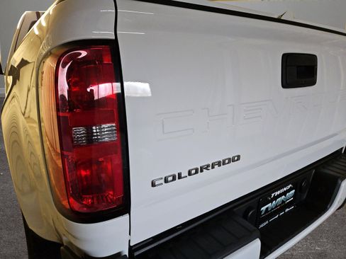 Used 2022 Chevrolet Colorado LT w/ Fleet Safety Package image 35
