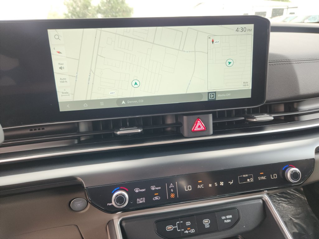 New 2027 Kia Carnival FWD image 18