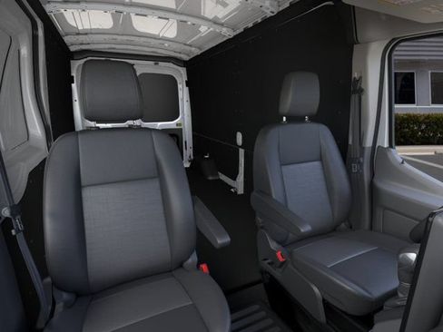 New 2026 Ford Transit 250 148 Medium Roof w/ Load Area Protection Package RWD image 10