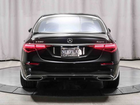 Used 2026 Mercedes-Benz S 580 4MATIC Sedan image 3