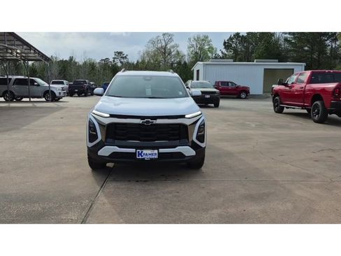 New 2026 Chevrolet Equinox ACTIV image 3