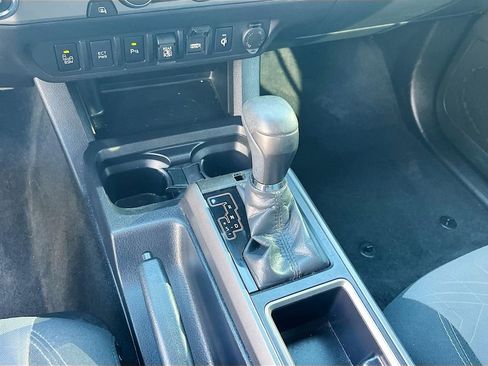 Used 2023 Toyota Tacoma TRD Sport w/ Technology Package RWD image 16