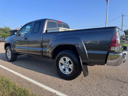 Used 2012 Toyota Tacoma 4x4 Access Cab w/ SR5 Pkg image 7